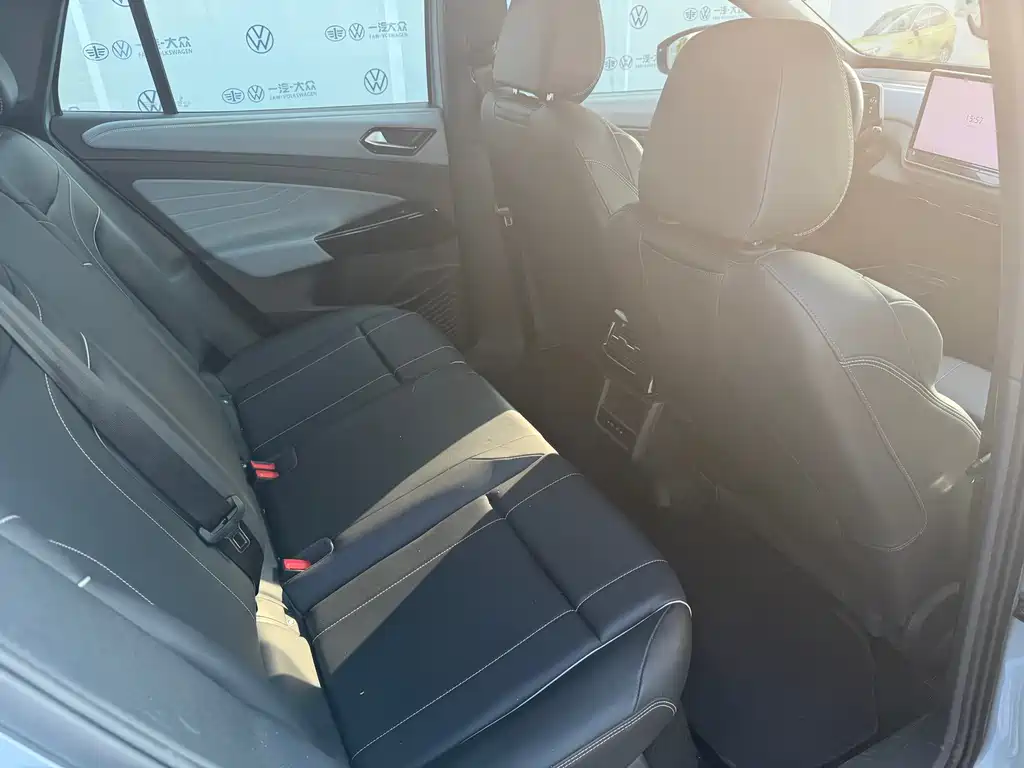 Volkswagen ID.4 X — миниатюра 14