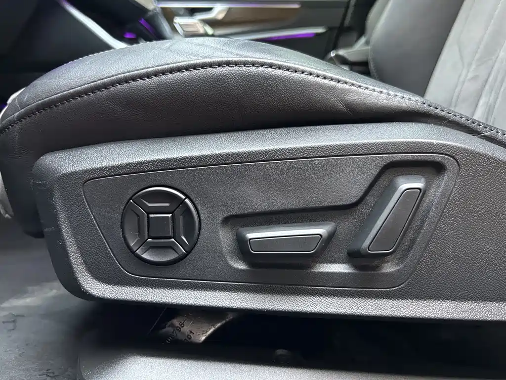 Audi A6L — миниатюра 21