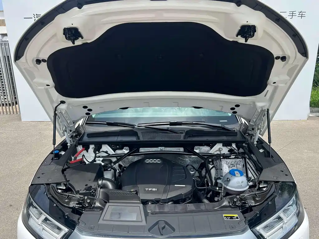 Audi Q5L — миниатюра 12