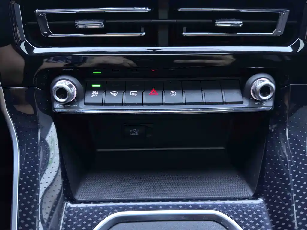 Haval M6 — миниатюра 13