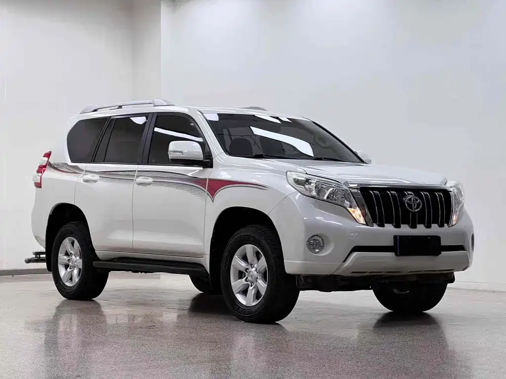 TOYOTA PRADO