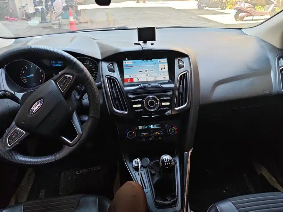 Ford Focus — миниатюра 13