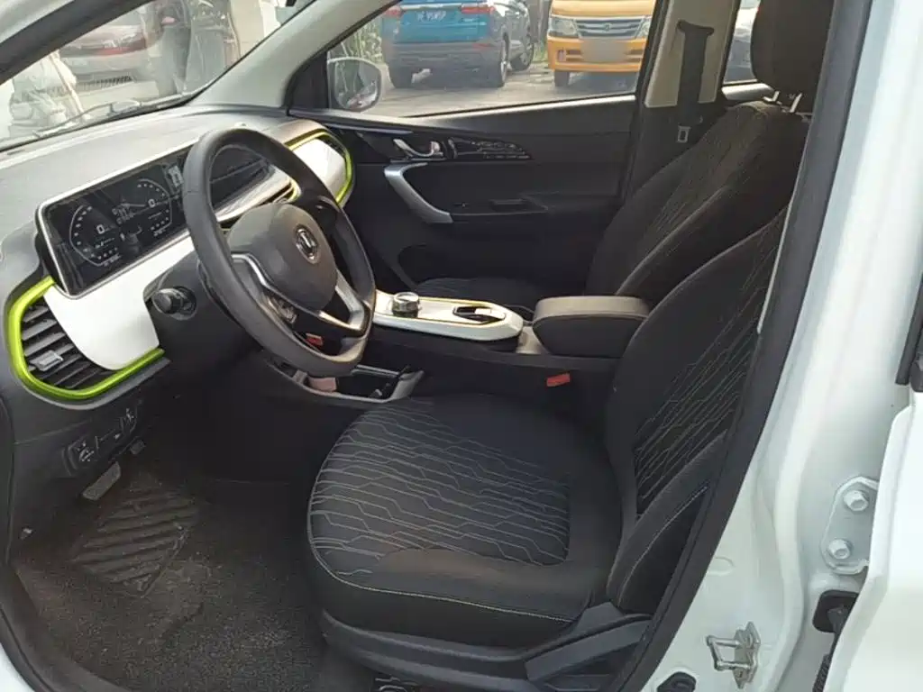 Changan Benben E-Star — миниатюра 15