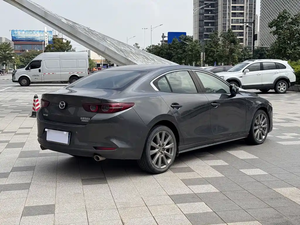 Mazda 3 Axela — миниатюра 4