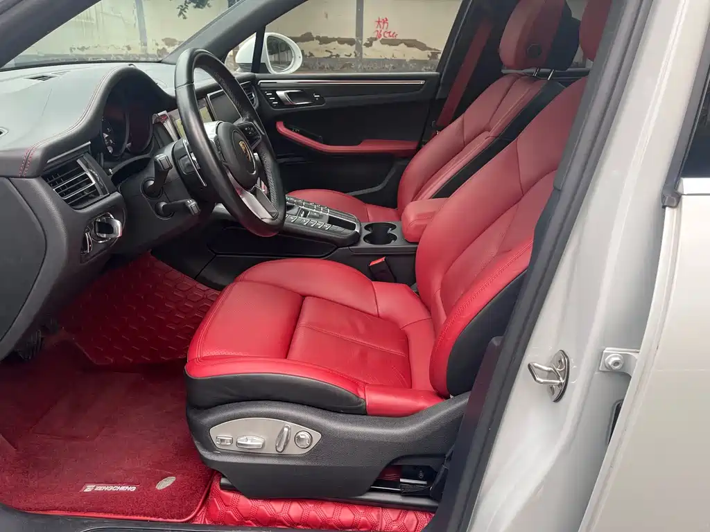Porsche Macan — миниатюра 15