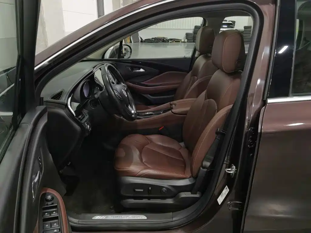 Buick Envision Plus — миниатюра 10
