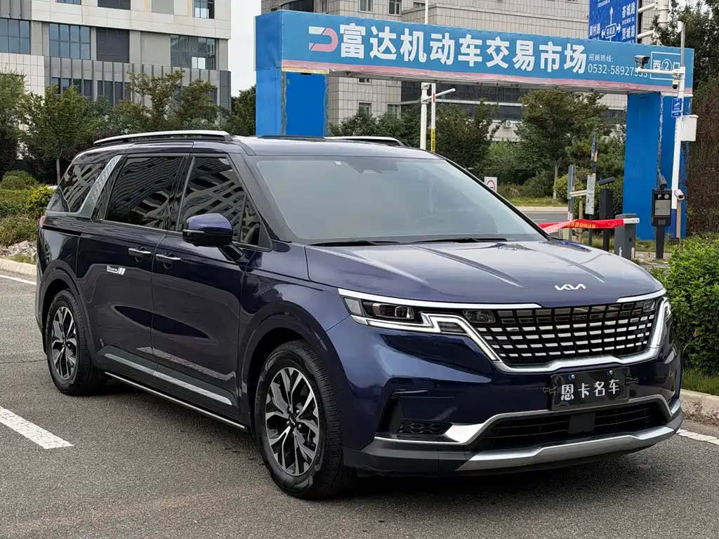 Kia Carnival — миниатюра 3