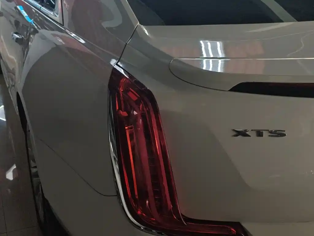 Cadillac XTS — миниатюра 10