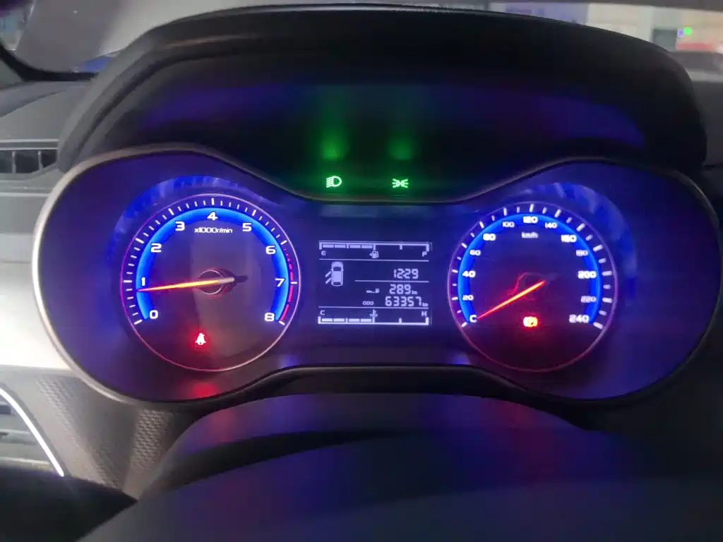 Geely Vision — миниатюра 7