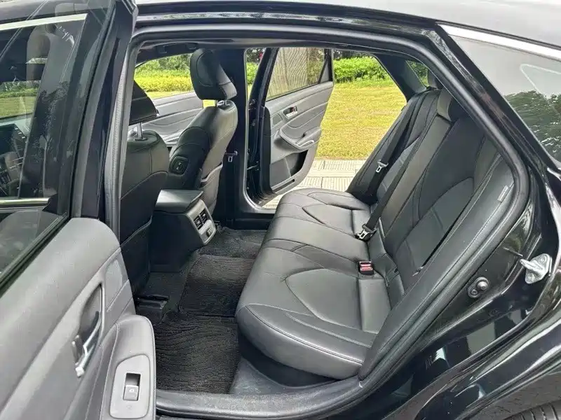 Toyota Avalon — миниатюра 7