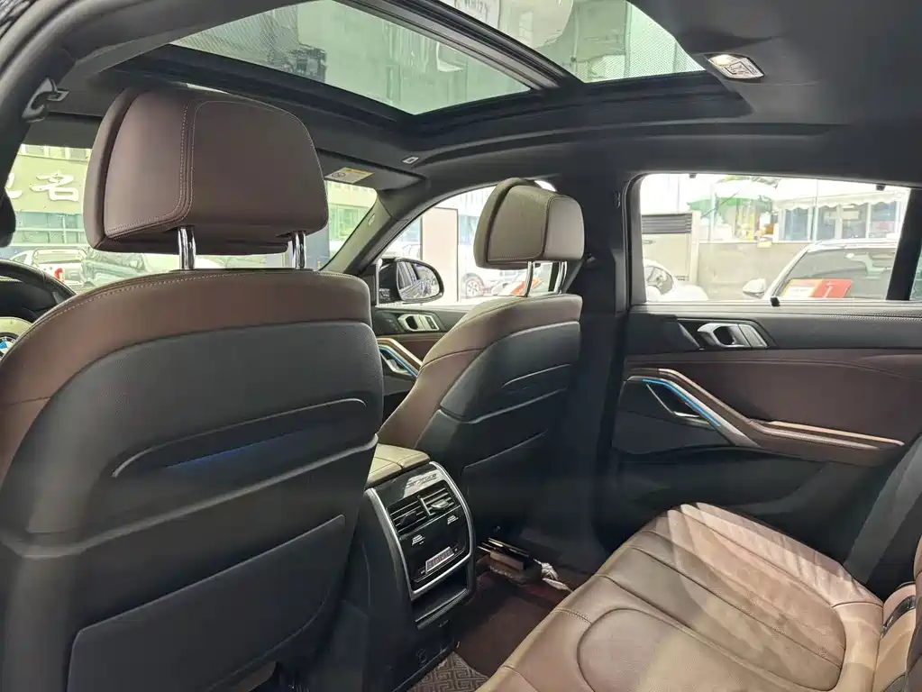 BMW X6 — миниатюра 10