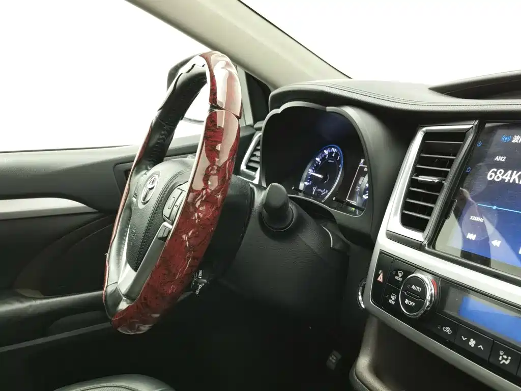 Toyota Highlander — миниатюра 22