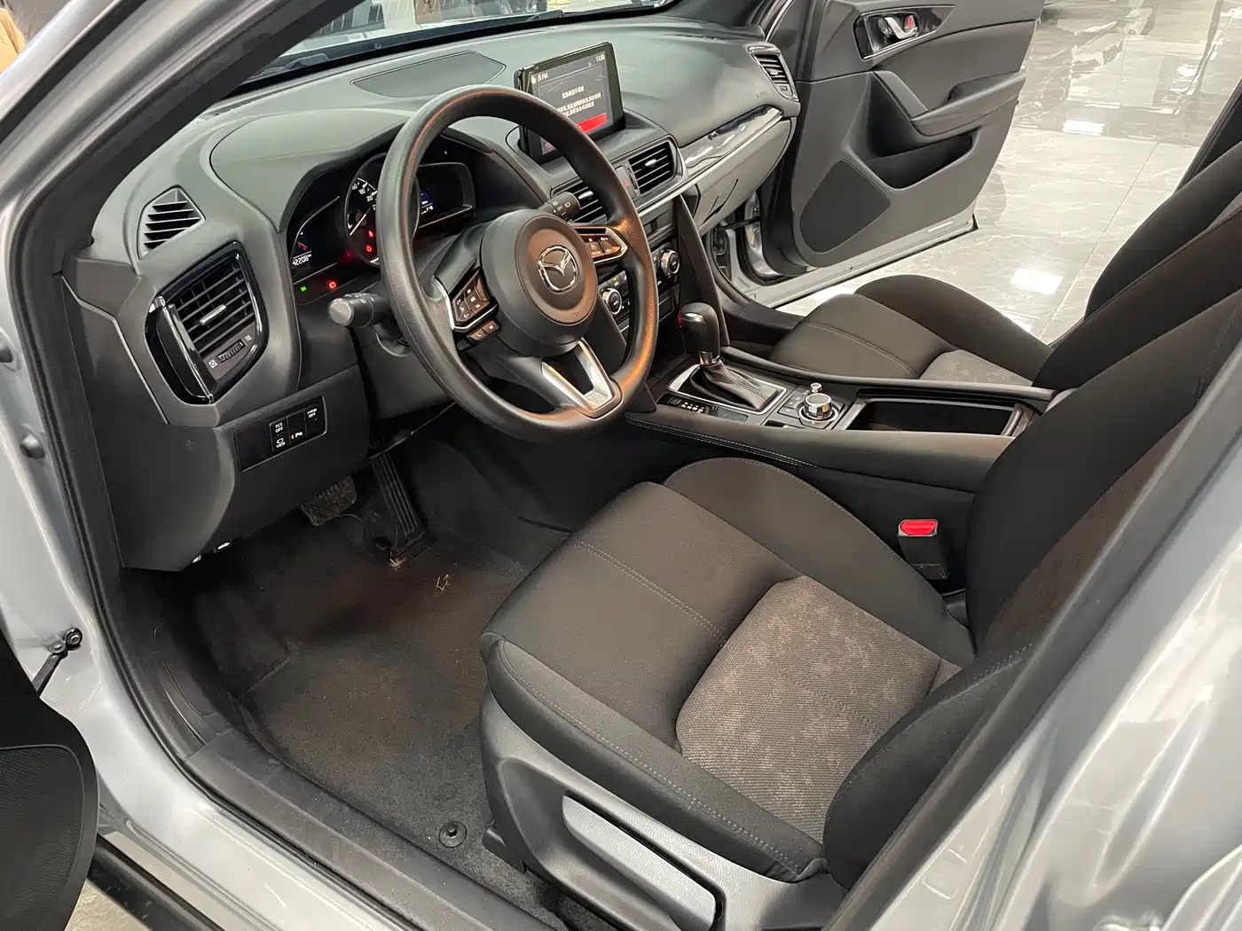 Mazda CX-4 2021 Silver/gray из Китая