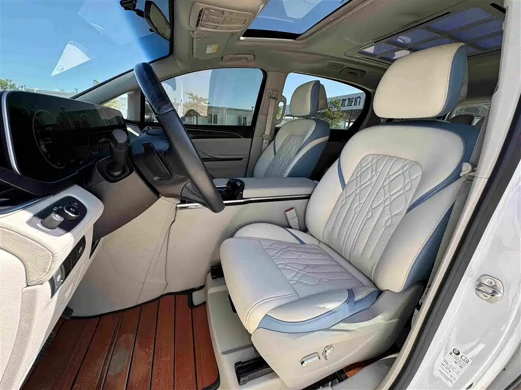 Buick GL8 — миниатюра 5