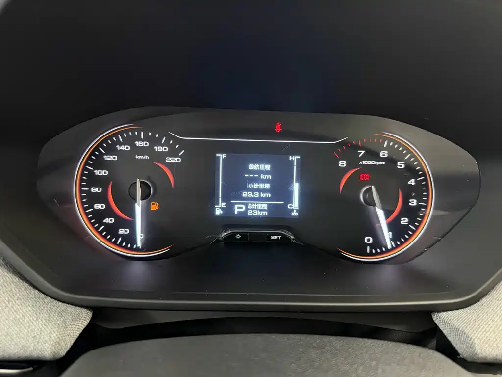 Wuling Xingchi — миниатюра 4