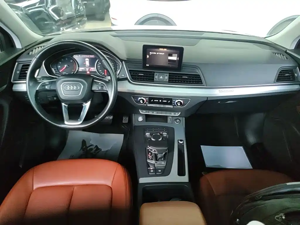 Audi Q5L 2018 40 TFSI V