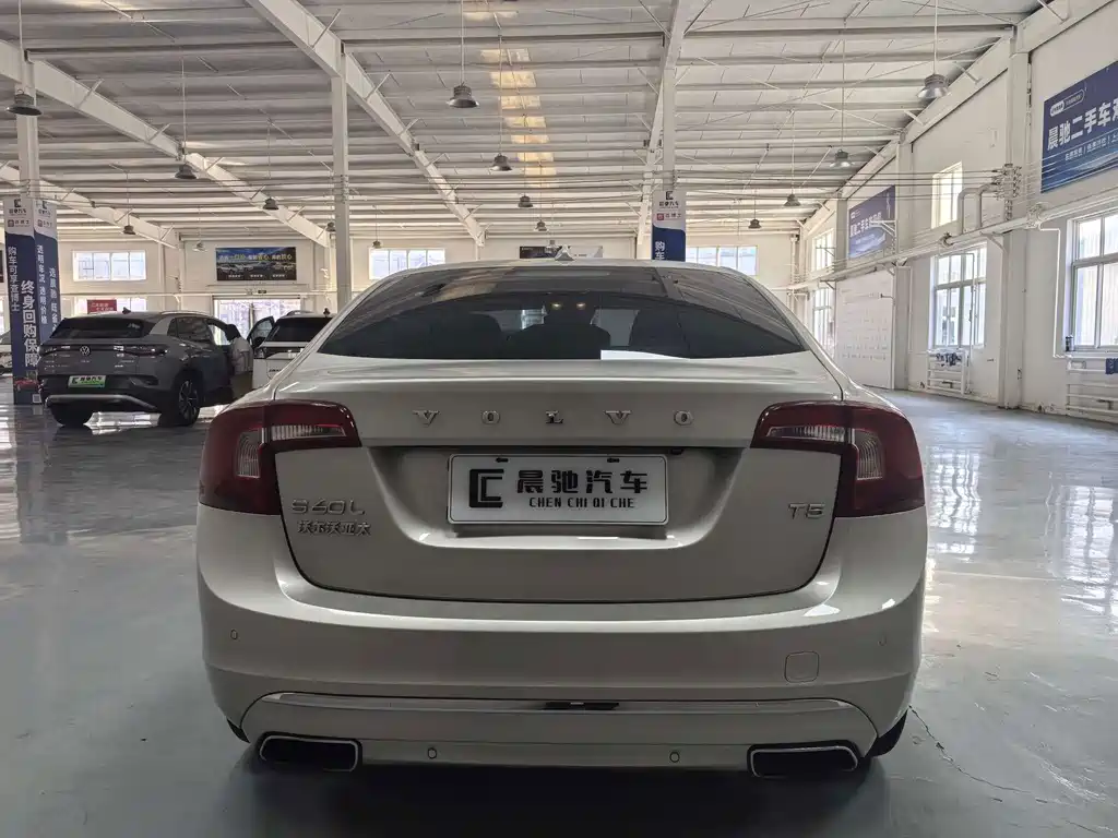 Volvo S60 — миниатюра 5