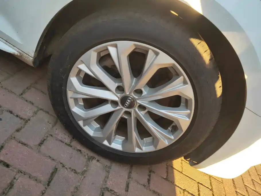 Audi A4L — миниатюра 6
