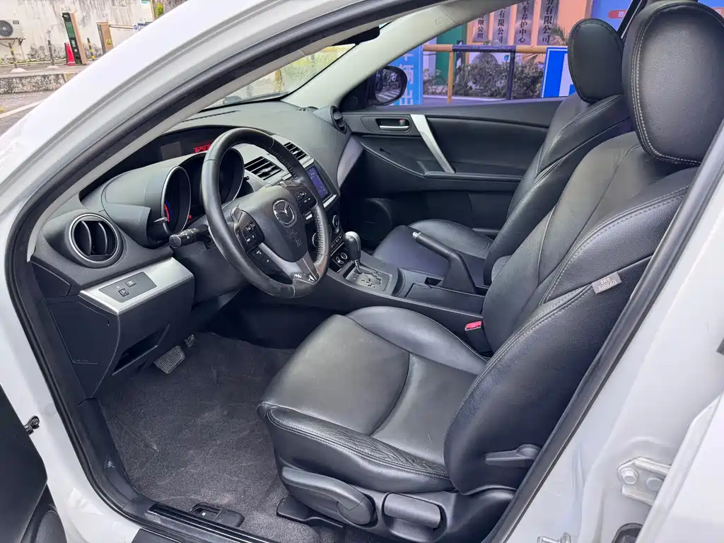 Mazda 3 Xingcheng — миниатюра 9