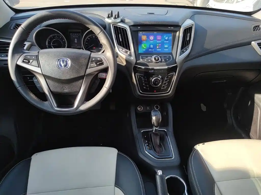 Changan CS35 — миниатюра 10