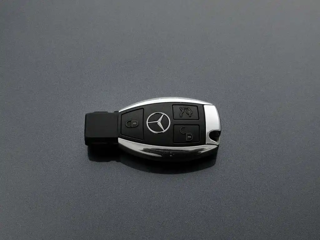 Mercedes-Benz E-Class — миниатюра 19