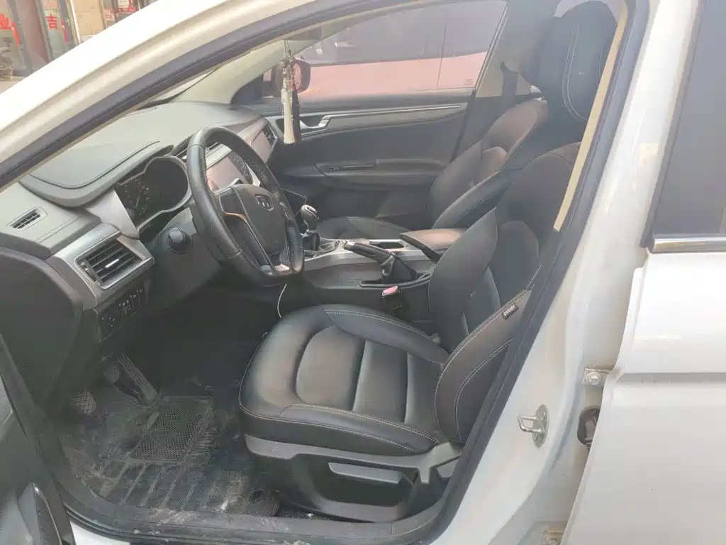 Geely Emgrand GL — миниатюра 18
