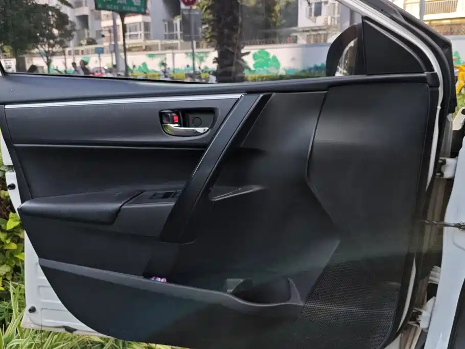 Toyota Corolla — миниатюра 7