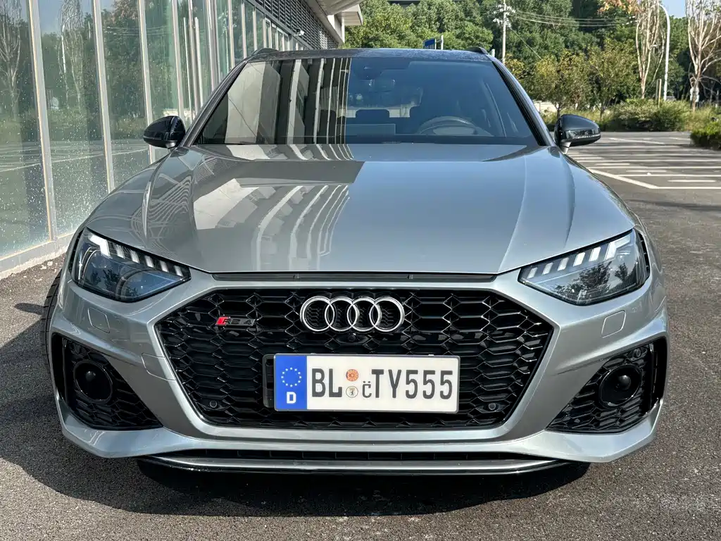 Audi RS 4 — миниатюра 5