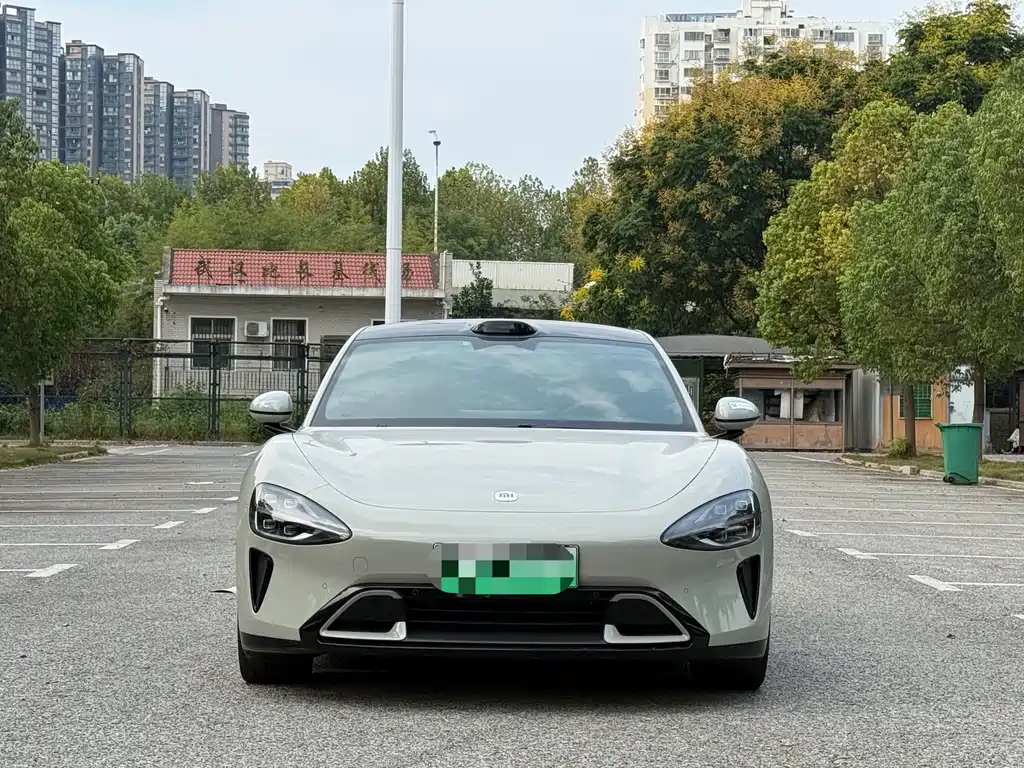 Xiaomi SU7 — миниатюра 2