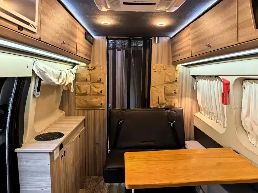 Ford Transit — миниатюра 11