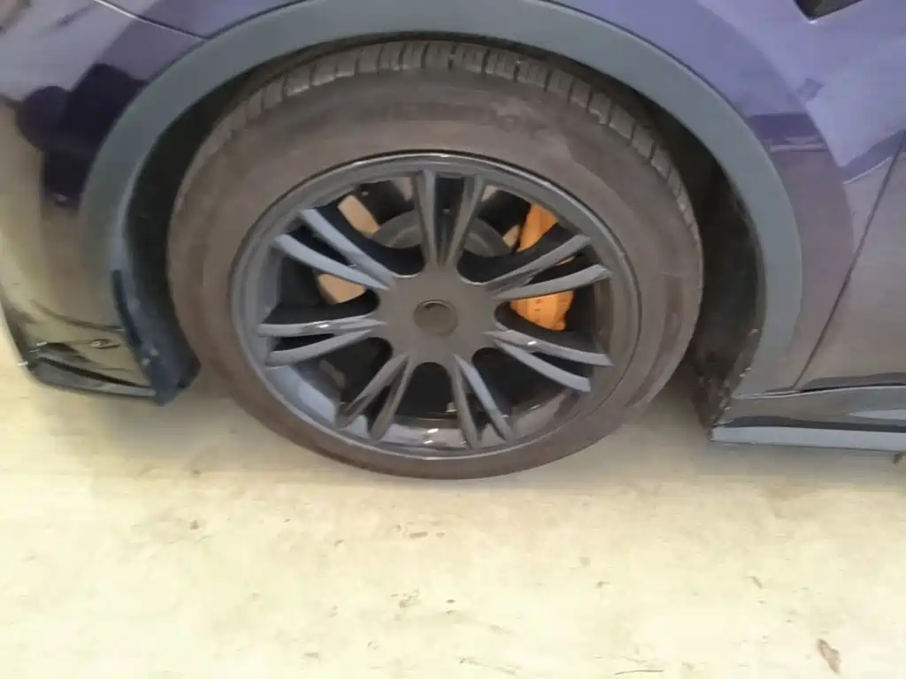 Tesla Model Y — миниатюра 23