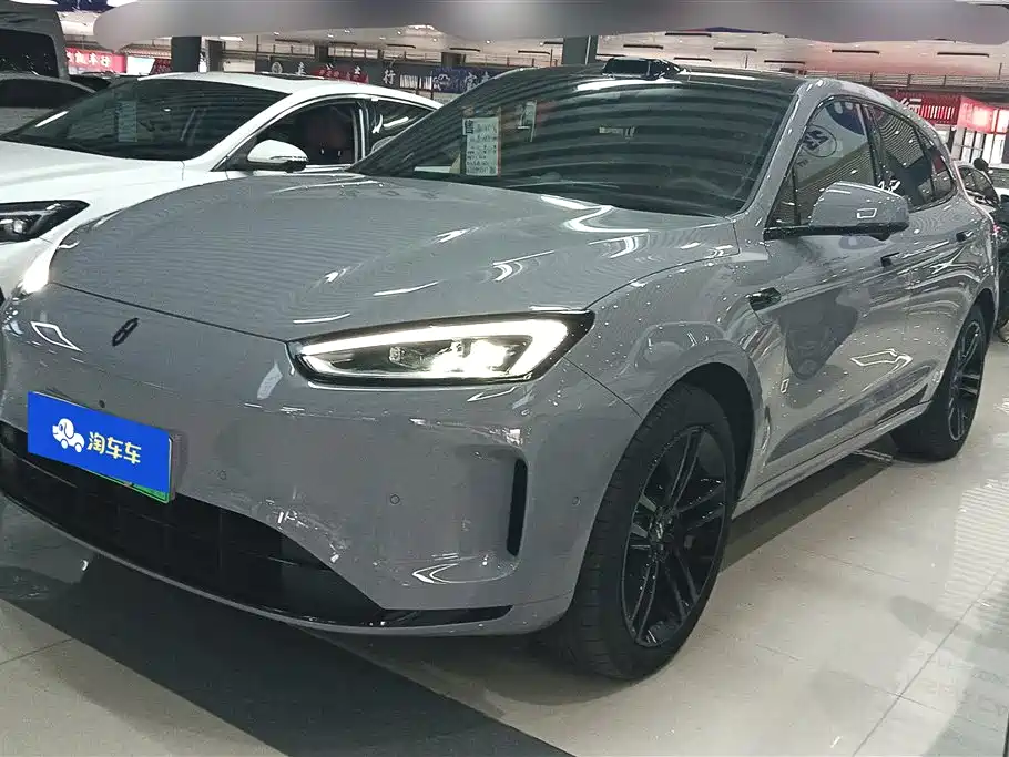 AITO AITO M5 2025