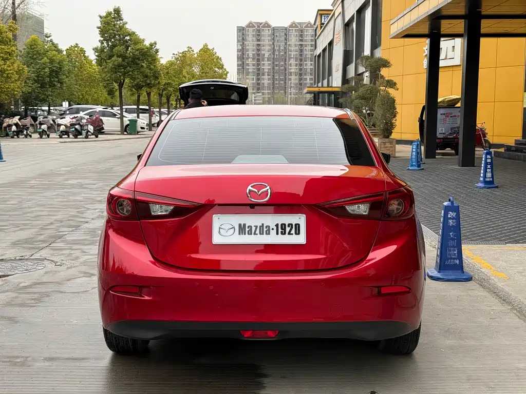MAZDA 3 ANGKESAILA