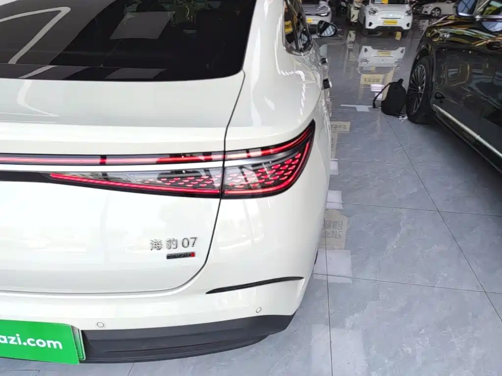 BYD Seal 07 DM-i — миниатюра 8