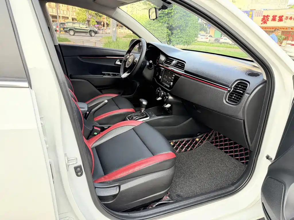 Kia KX Cross — миниатюра 7