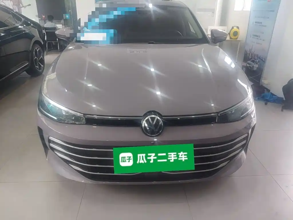 Volkswagen Passat 2025 Pro 380TSI