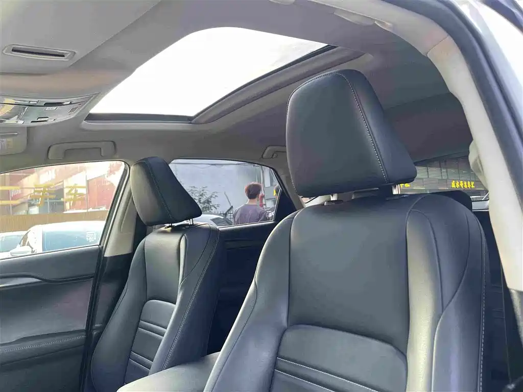 Lexus NX — миниатюра 23