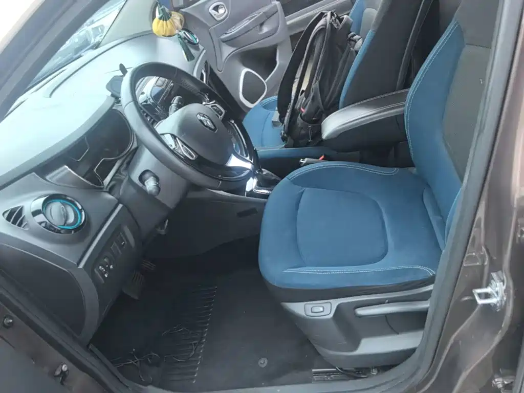 Renault Captur — миниатюра 15