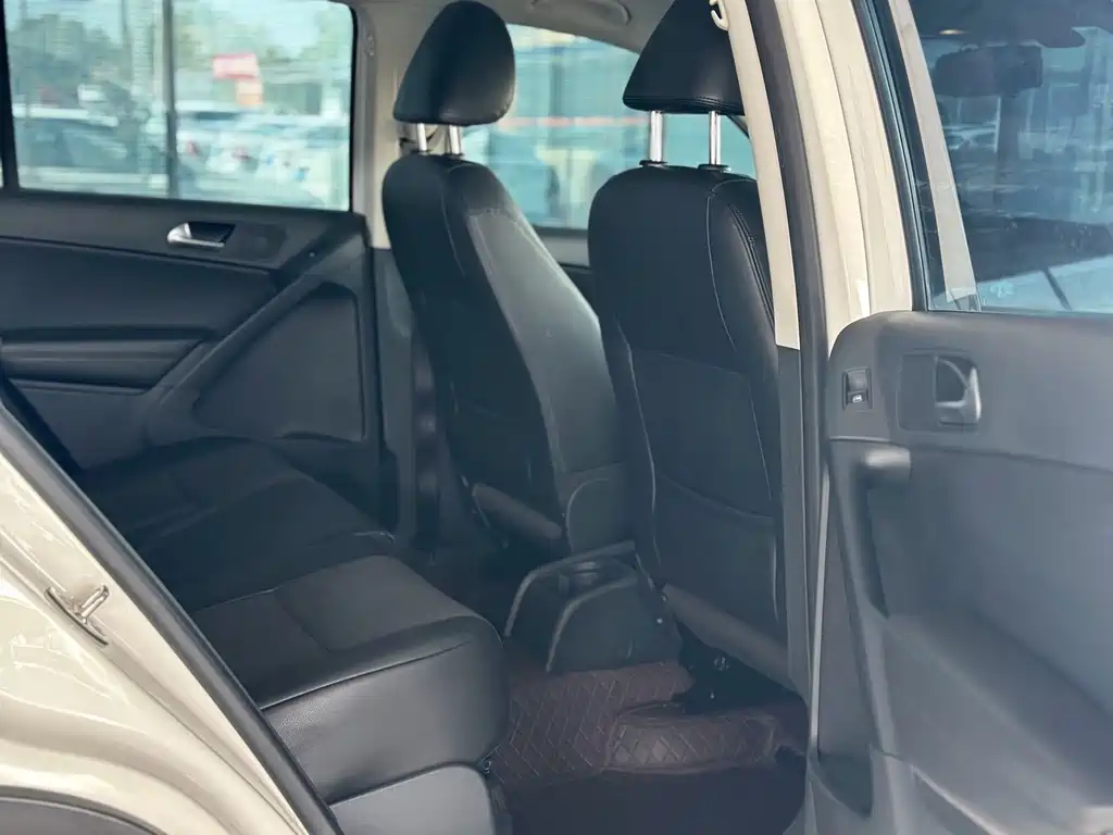 Volkswagen Tiguan — миниатюра 8