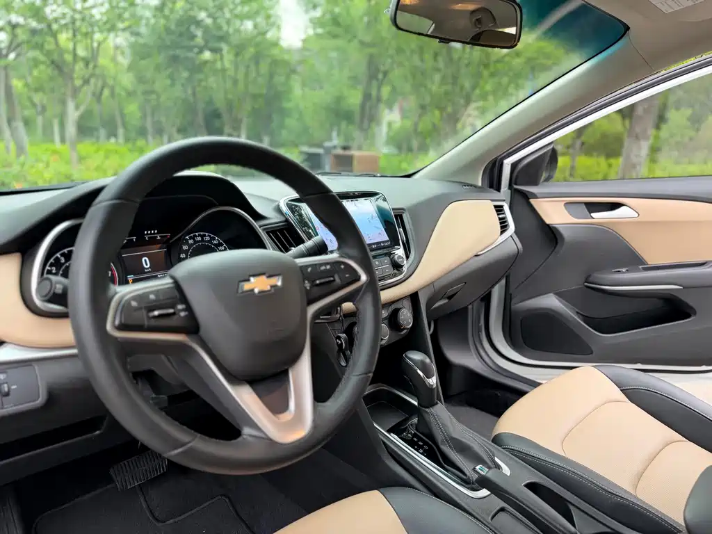Chevrolet Monza 2020 320 AT