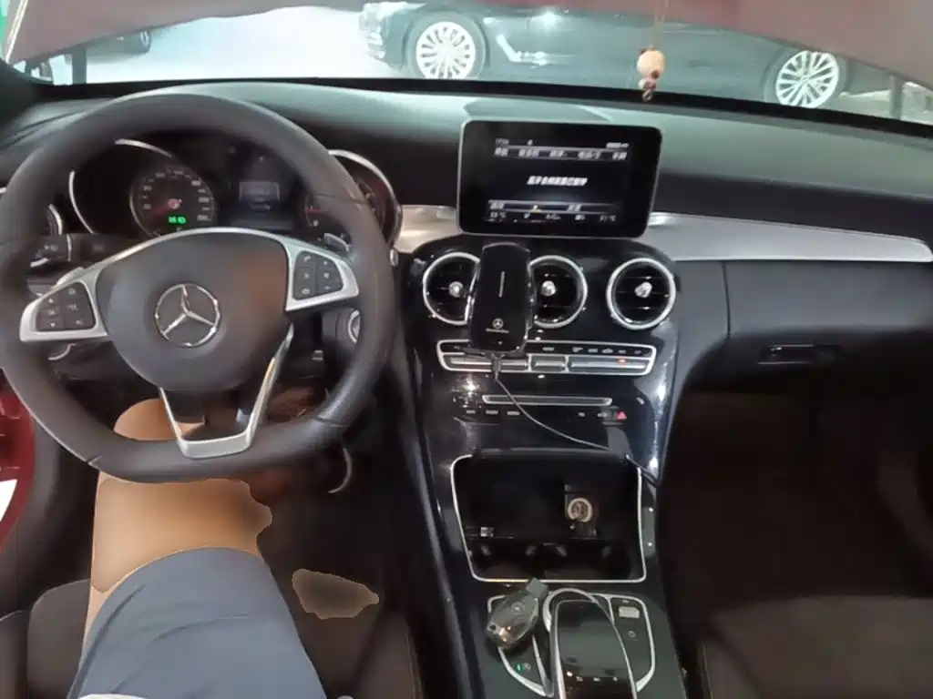 Mercedes-Benz C-Class — миниатюра 10