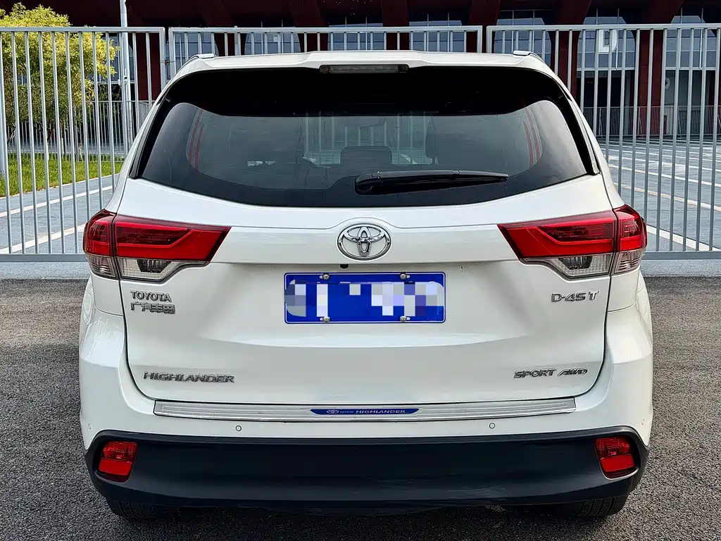 Toyota Highlander — миниатюра 4