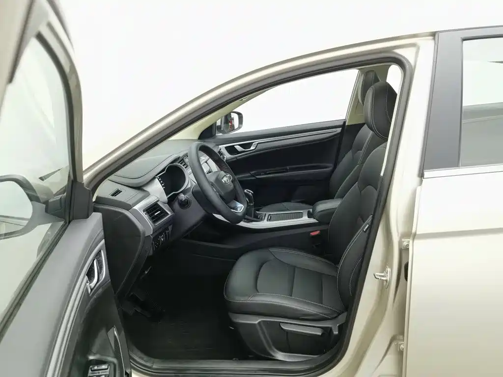Geely Emgrand GL — миниатюра 10