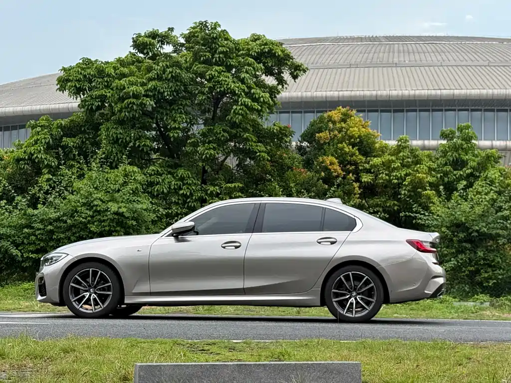 BMW 3 Series — миниатюра 5