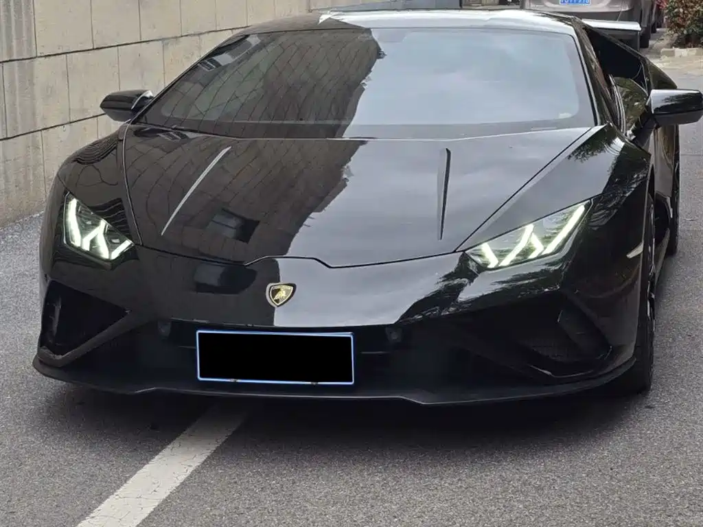 Lamborghini Huracán 2021