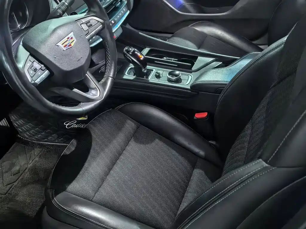 Cadillac CT5 — миниатюра 6