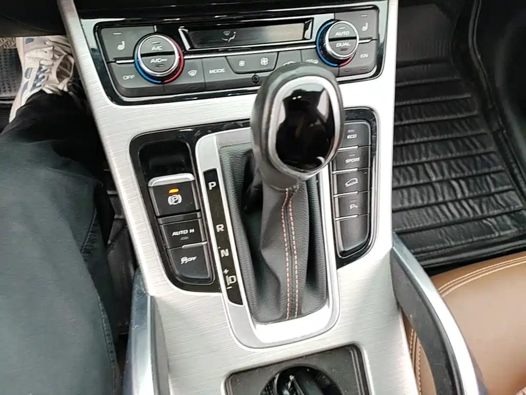 Geely Boyue — миниатюра 14