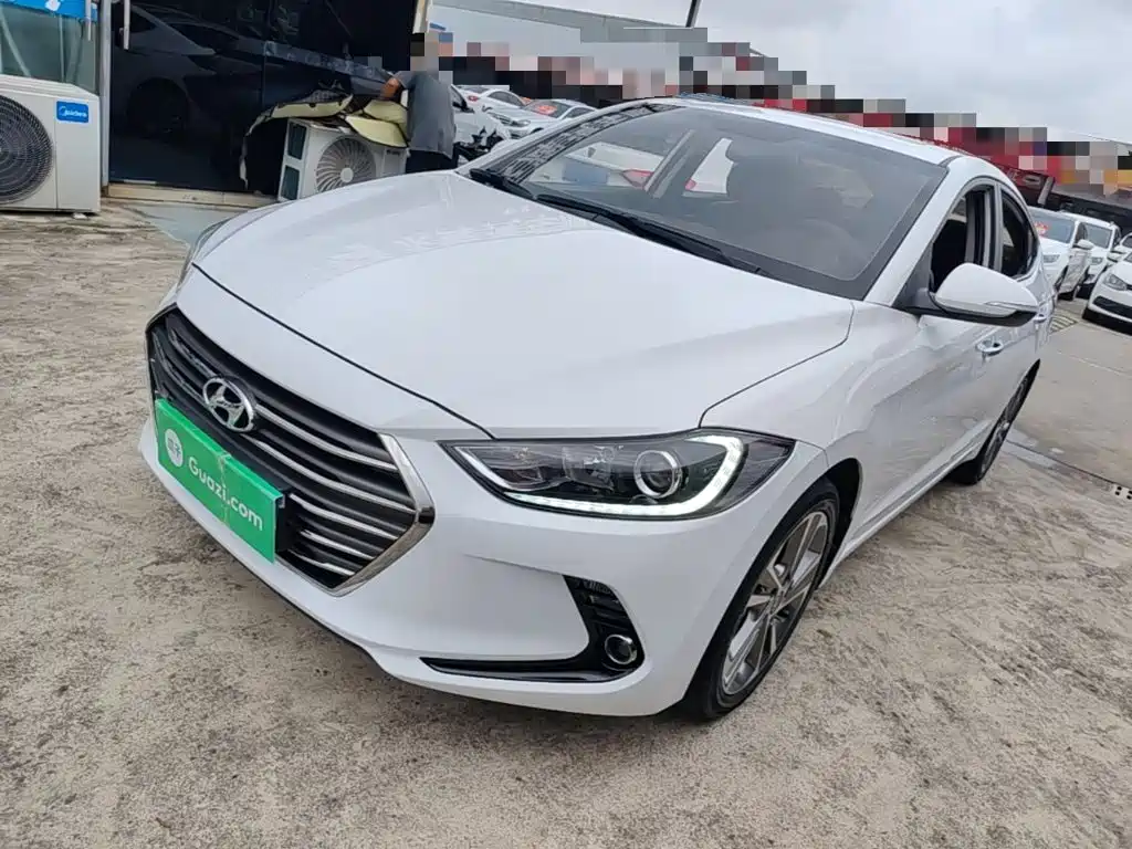 Hyundai Elantra — миниатюра 2