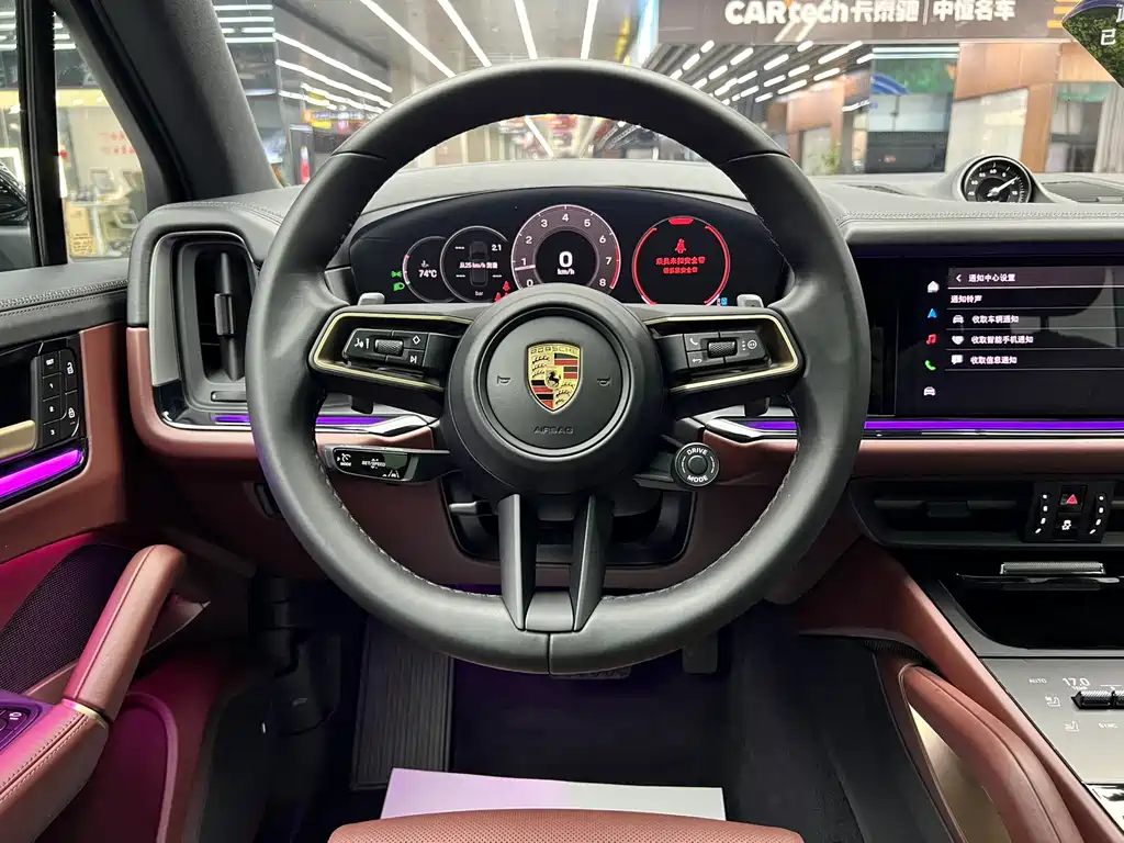 Porsche Cayenne — миниатюра 17