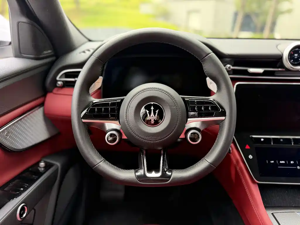 Maserati Grecale — миниатюра 10